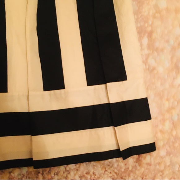 NWT Crewcuts Black Cream Striped Pleated Skirt 14 - Picture 4 of 6
